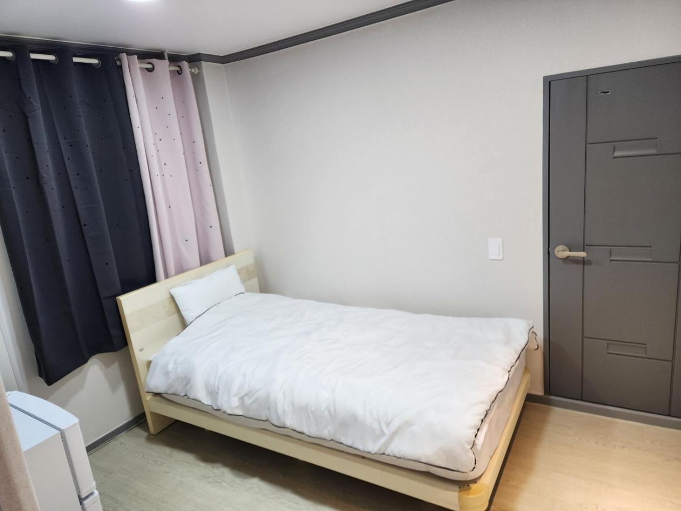 Ara Guesthouse Busan Exterior photo